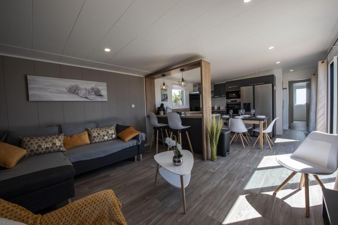 Chalet Pour 6 Dans Un Domaine Avec Piscine Бретиньоль-сюр-Мер Экстерьер фото